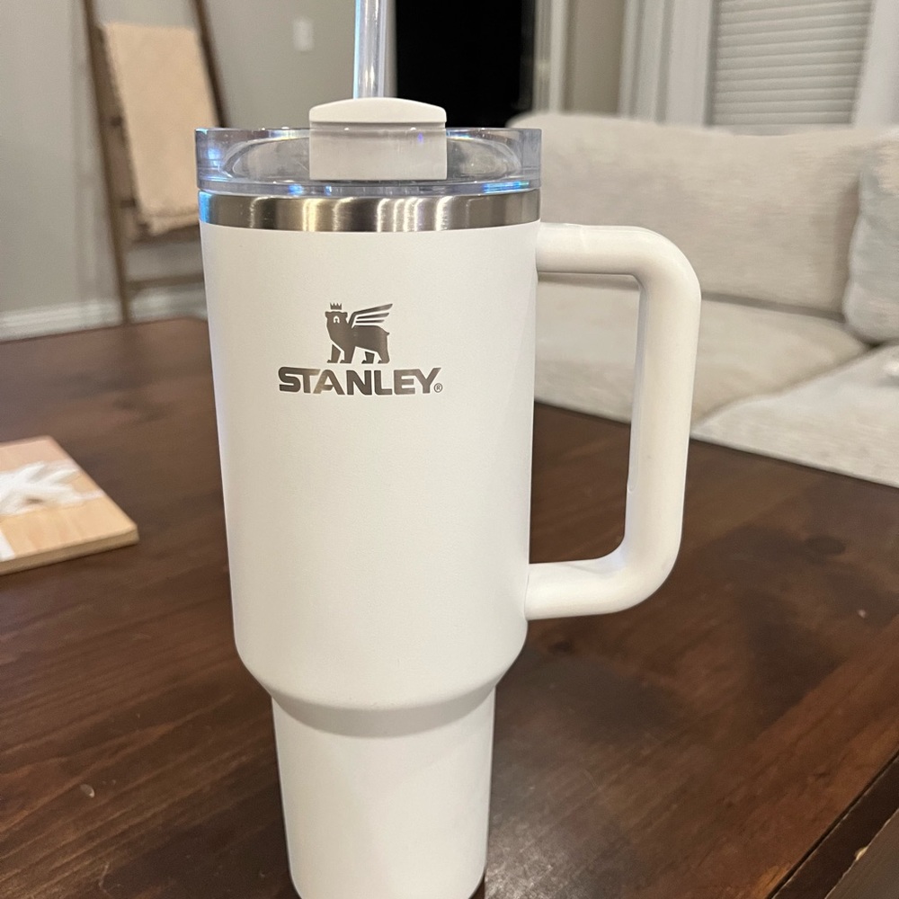 40oz White Stanley
